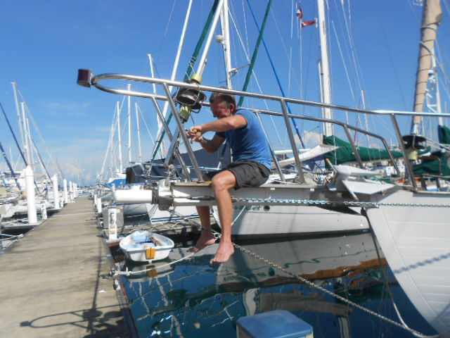 sail-malaysia-borneo-participants-preparing-their-boats-at-sutera-harbor